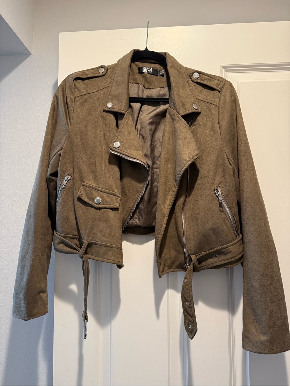 Missguided Women’s Olive Green Faux Suede Moto Jacket – Classic Biker Style